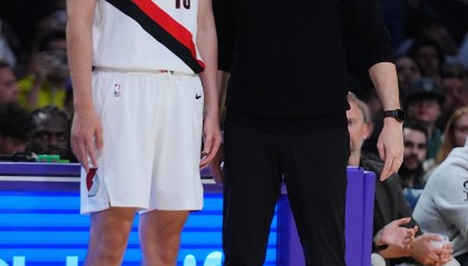 比卢普斯-斯普利特-开拓者新帅！杨瀚森将迎NBA生涯第三任主教练